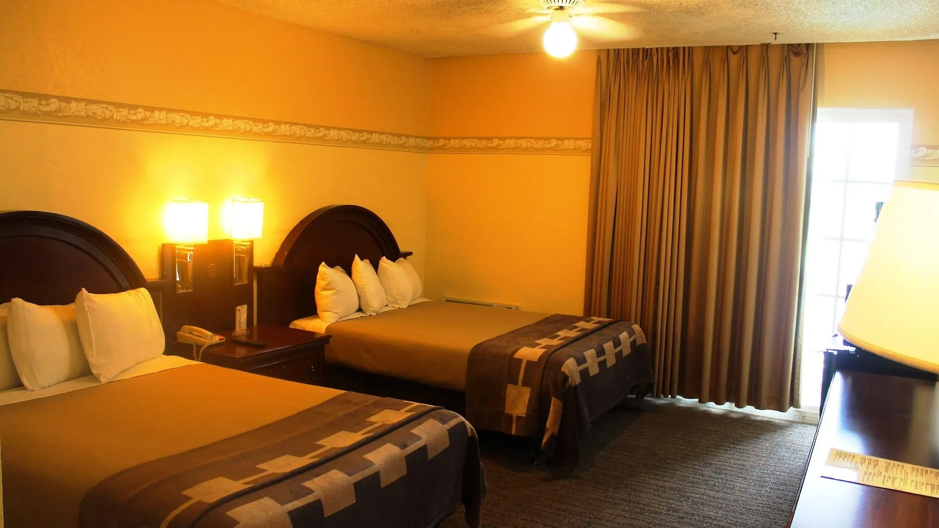 Shalimar Hostel Las Vegas 2*,  United States