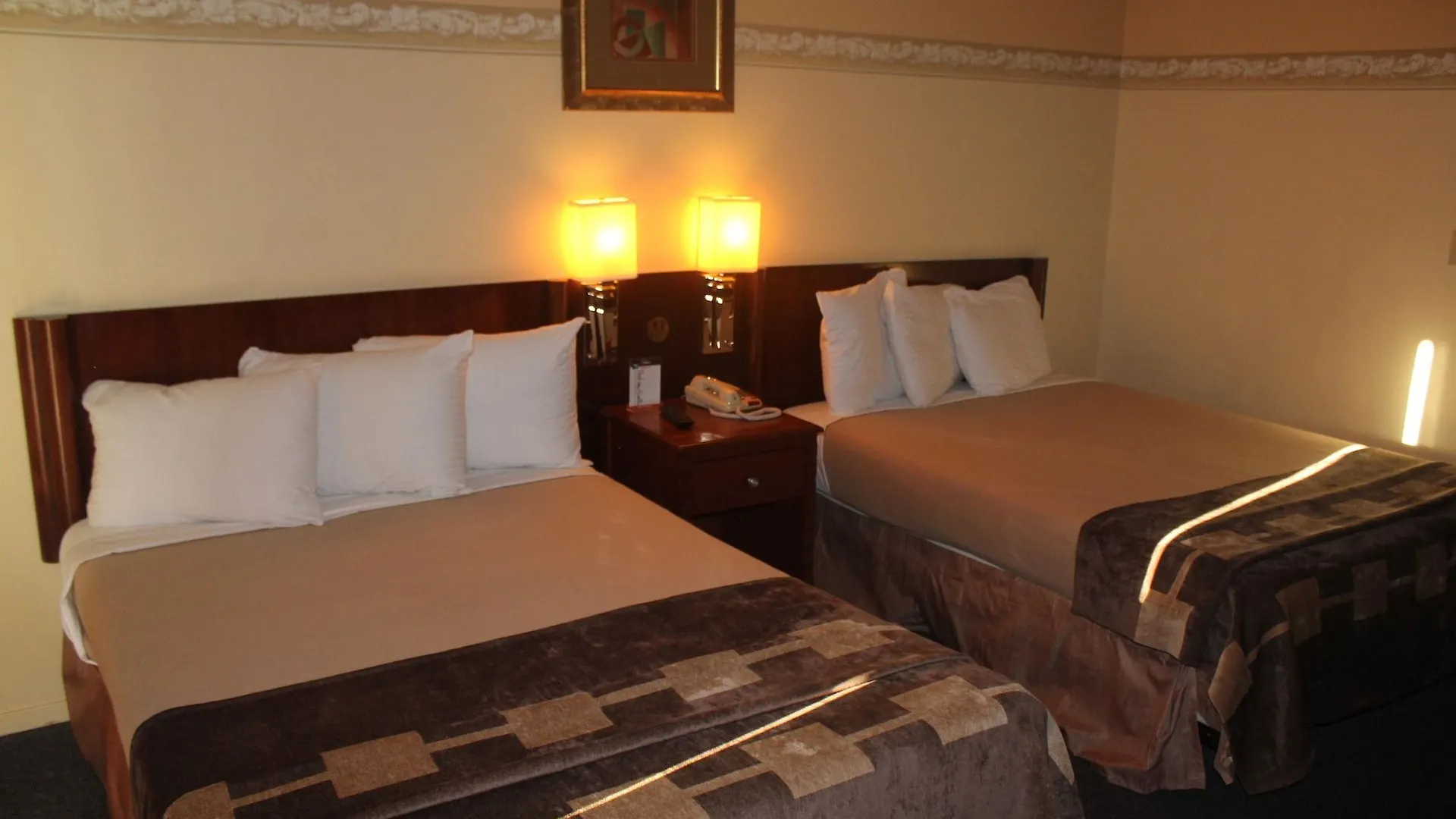 Shalimar Hostel Las Vegas Hotel